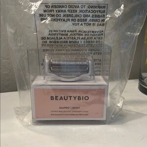 BeautyBio GloPRO Body Roller